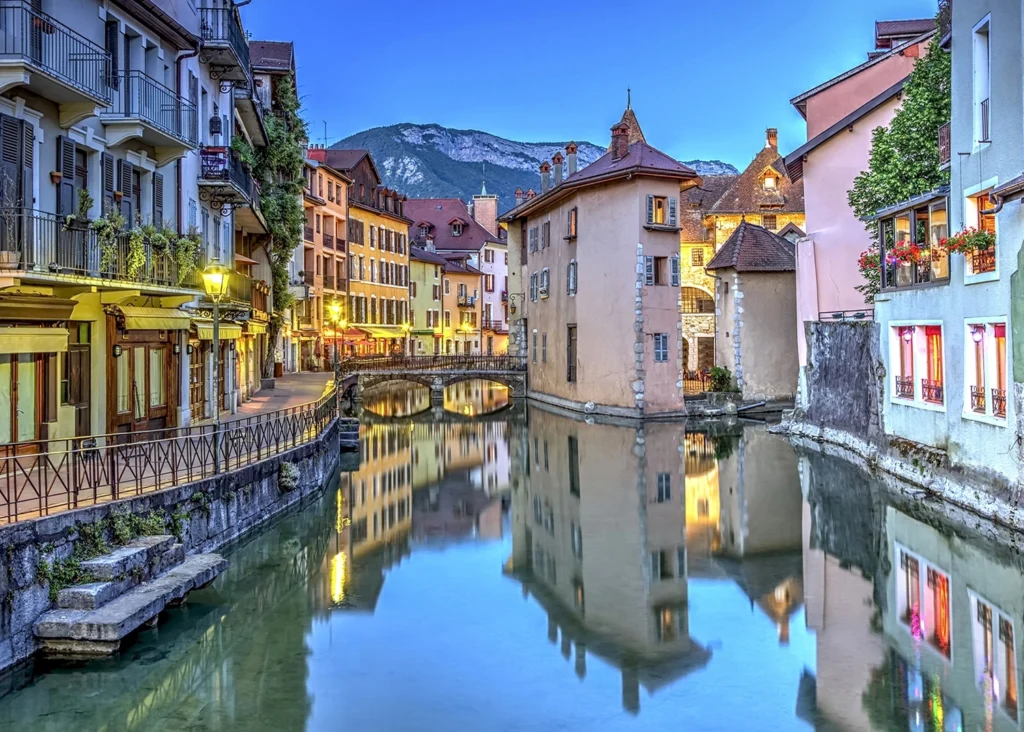 Custom Size Wall Mural Venice | Premium Non-Woven Wallpaper | FTNXXL2438 1